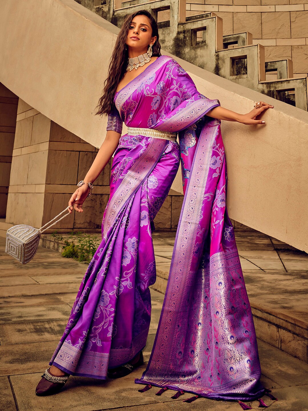 

Mitera Woven Design Zari Satin Banarasi Saree, Magenta