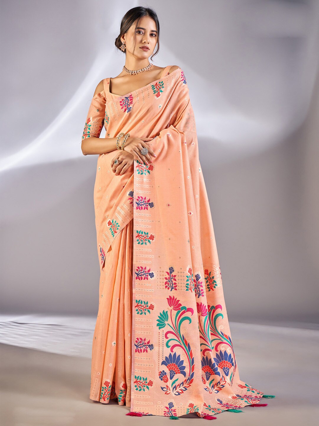 

Mitera Floral Printed Woven Design Zari Saree, Peach