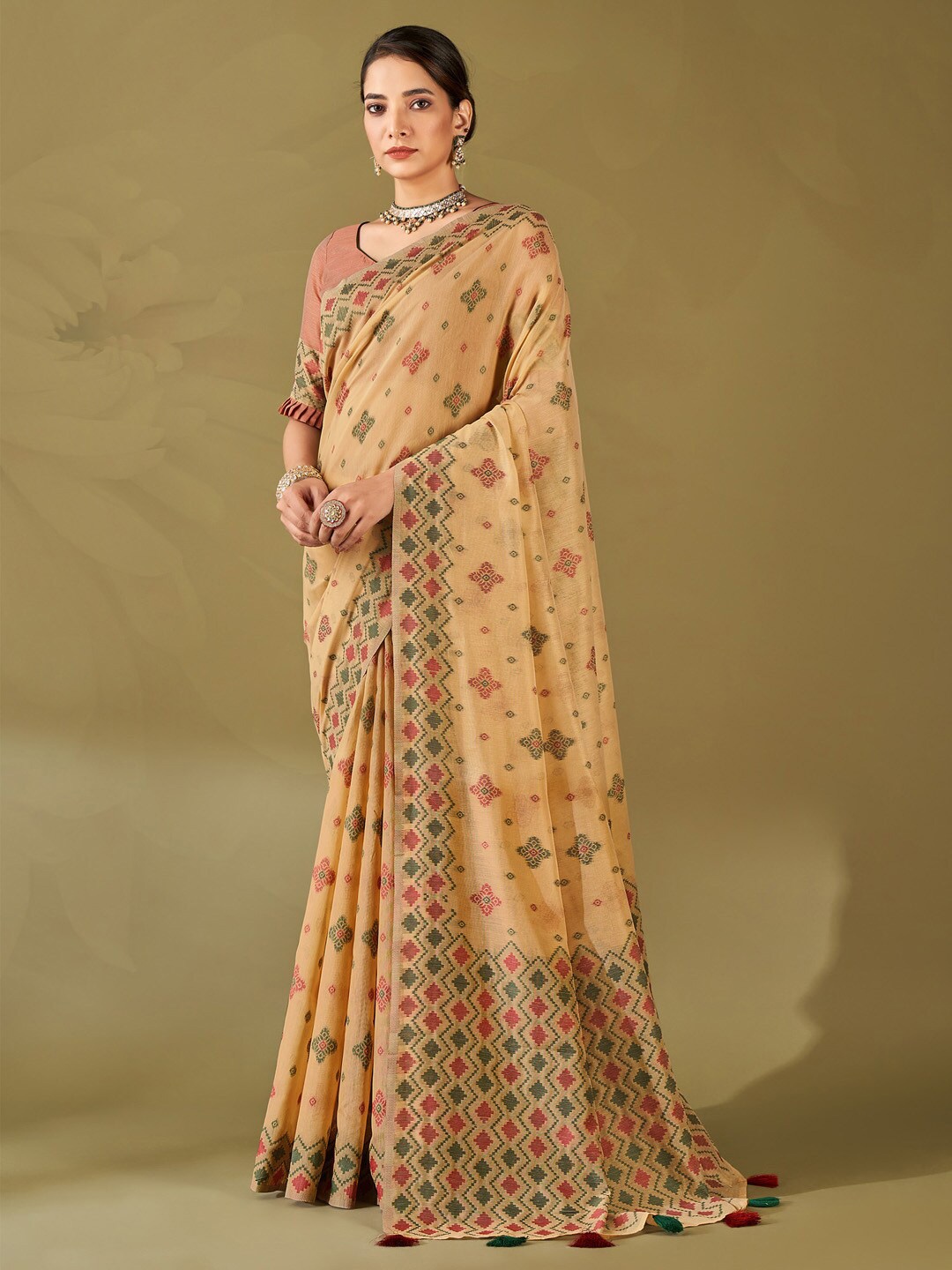 

Mitera Ethnic Motifs Woven Design Banarasi Saree, Beige