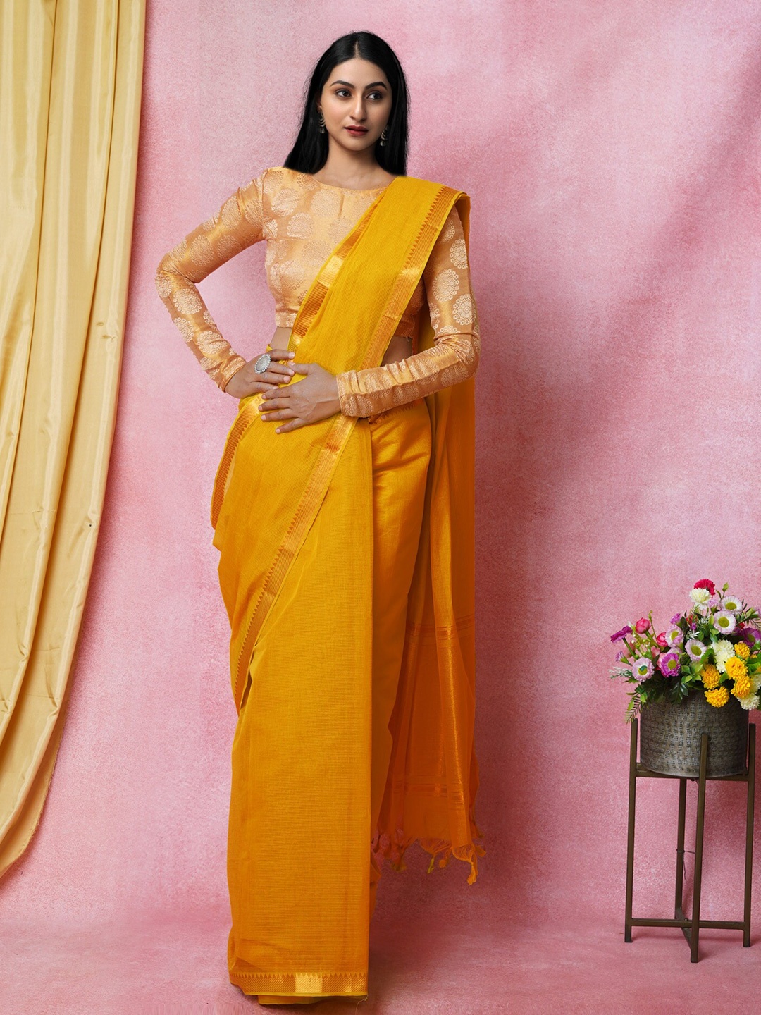 

Unnati Silks Zari Pure Cotton Handloom Mangalagiri Saree, Yellow