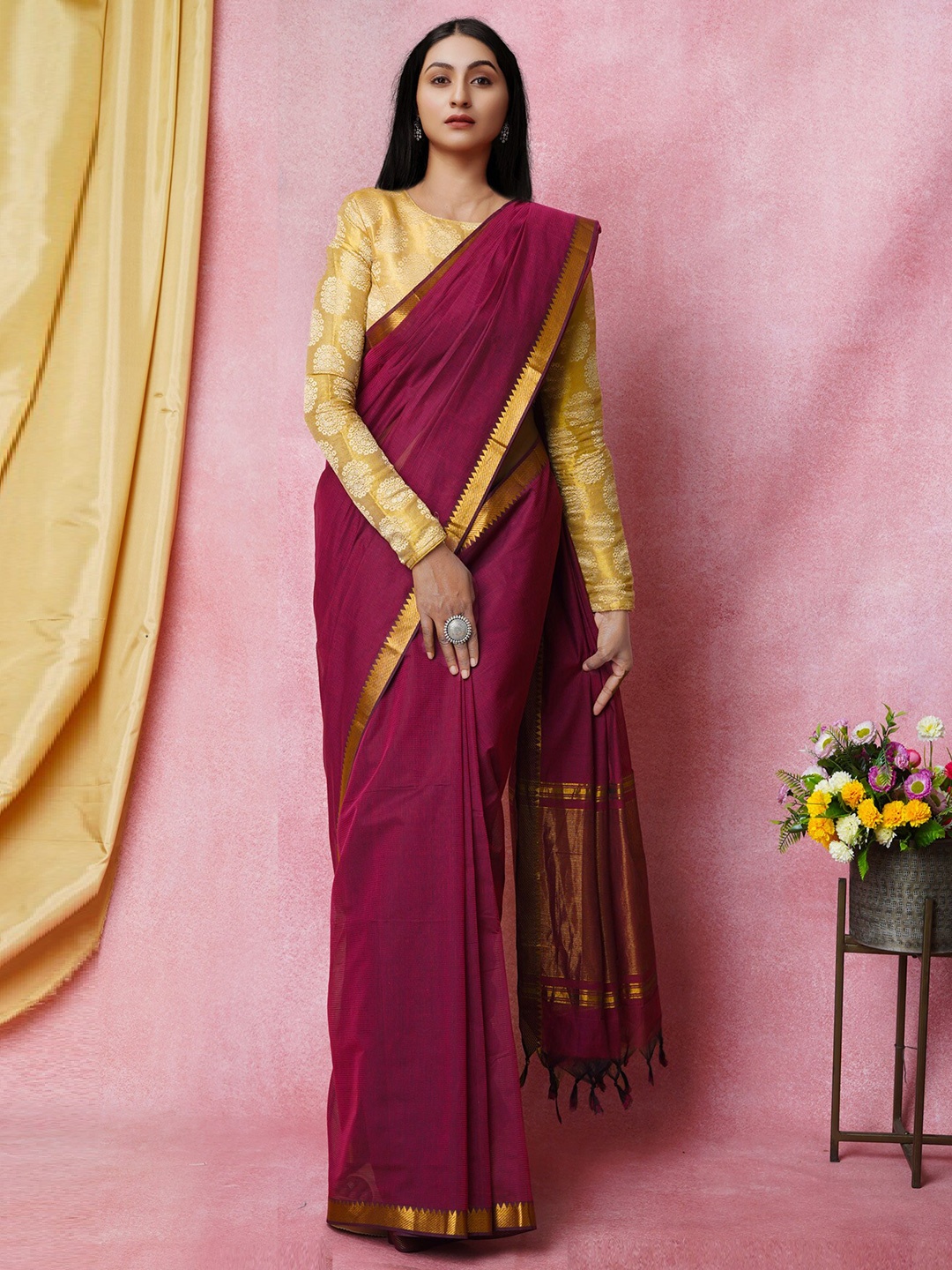 

Unnati Silks Zari Pure Cotton Handloom Mangalagiri Saree, Maroon