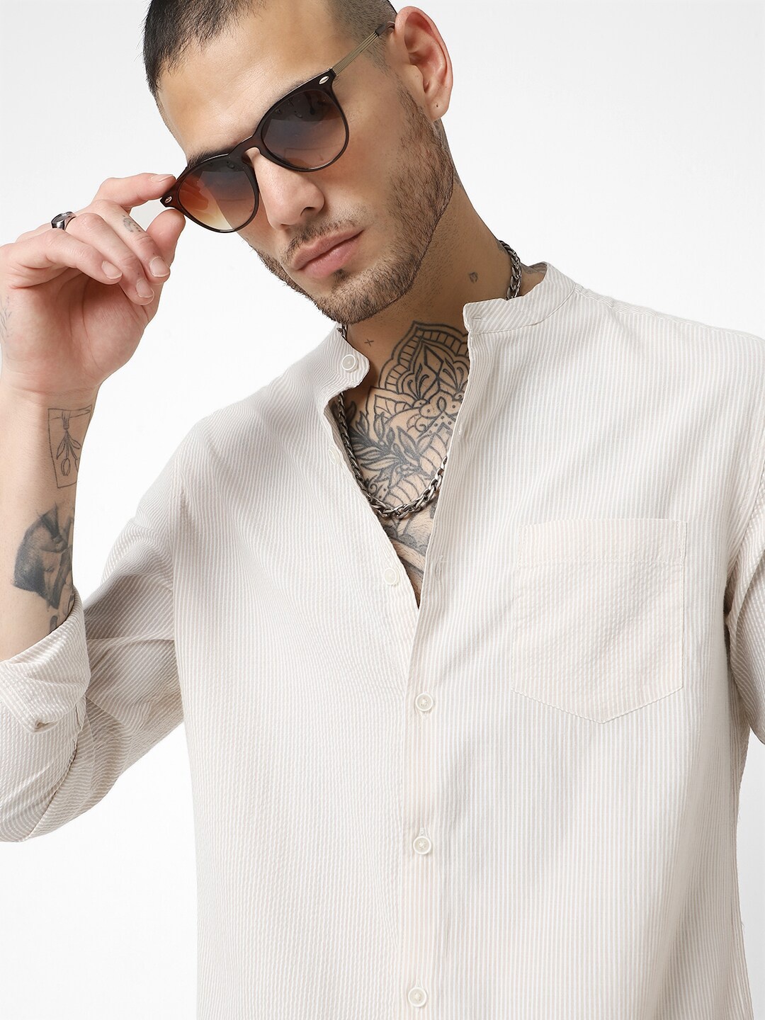 

VASTRADO Classic Slim Fit Pinstripes Opaque Seersucker Weave Cotton Casual Shirt, Beige