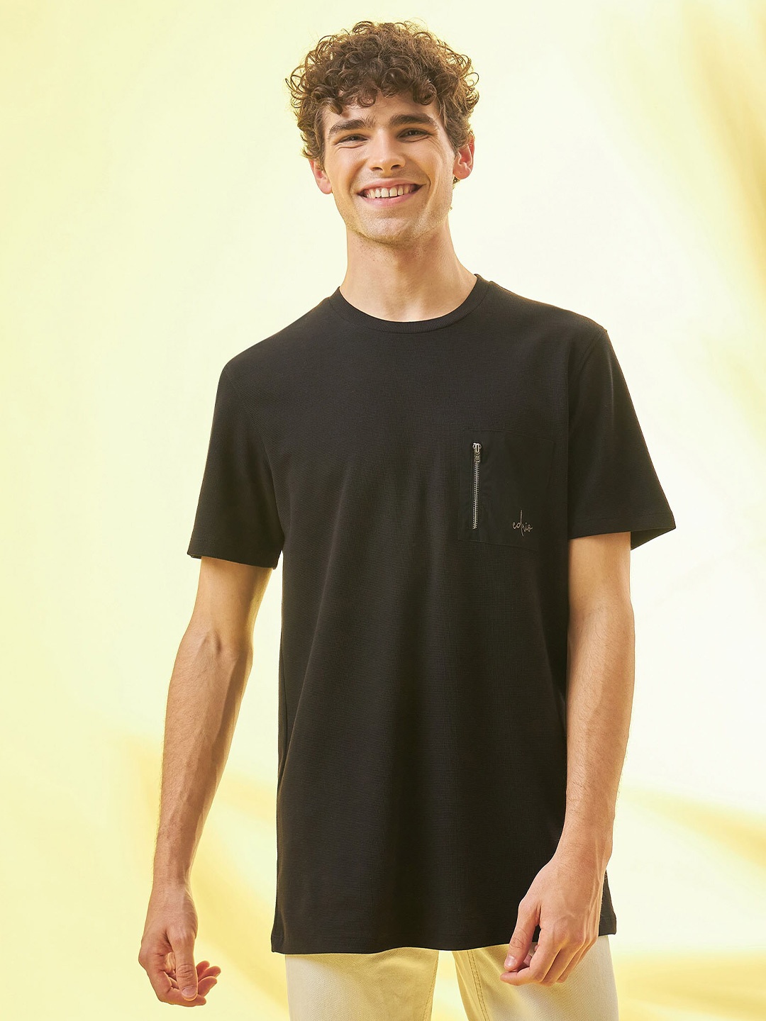 

EDRIO Round Neck Cotton T-Shirt, Black