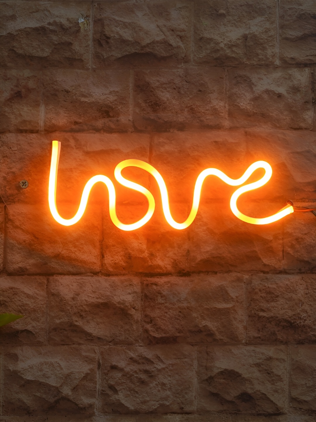 

eCraftIndia NEON500 White & Brown Textured Wooden Love Shaped Wall Lamp