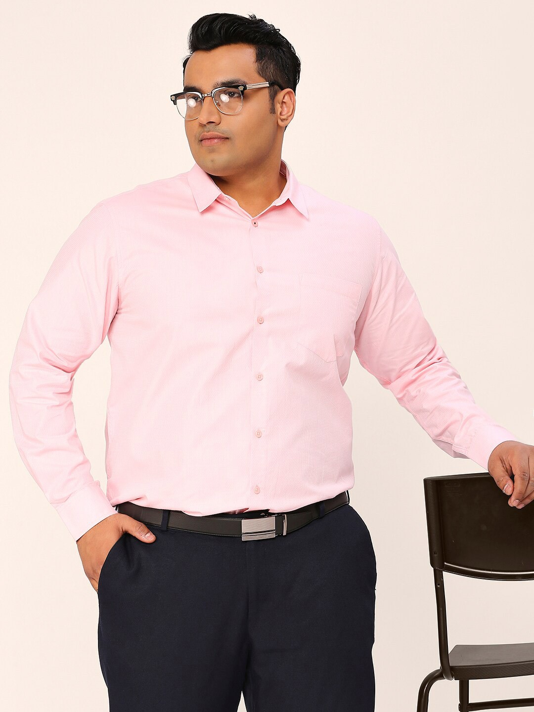 

Sztori Plus Size Relaxed Opaque Cotton Formal Shirt, Pink