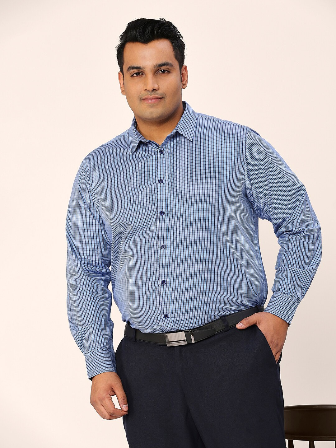 

Sztori Plus Size Relaxed Fit Pure Cotton Micro Checked Chambray Weave Formal Shirt, Navy blue