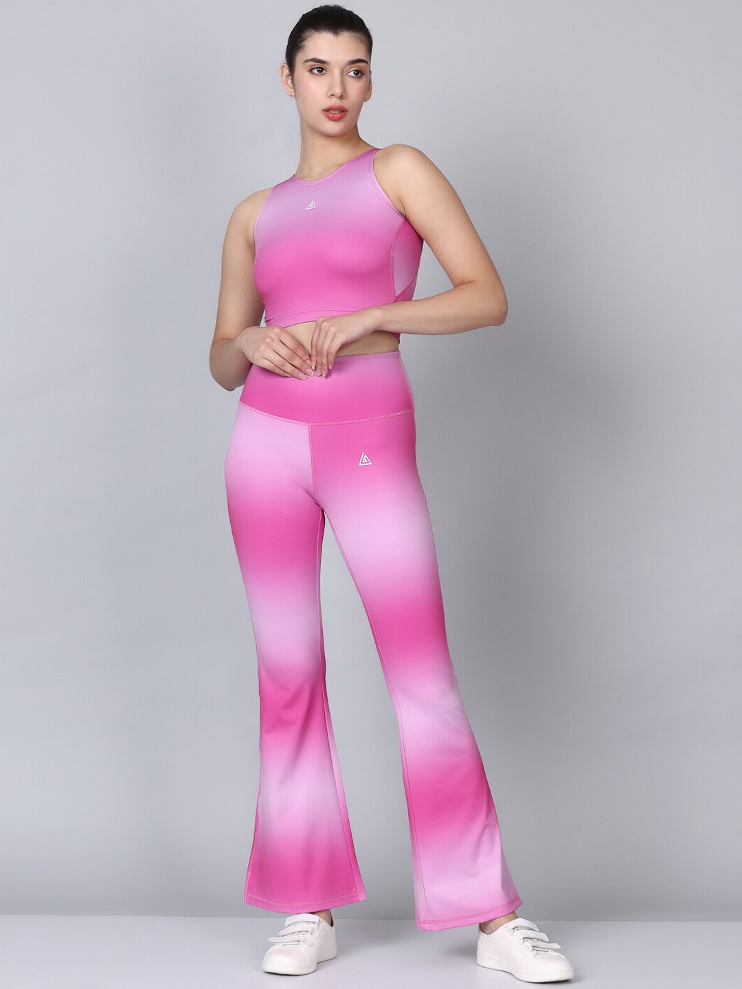 

Aesthetic Bodies Abstract Printed Crop Top With Tights, Pink