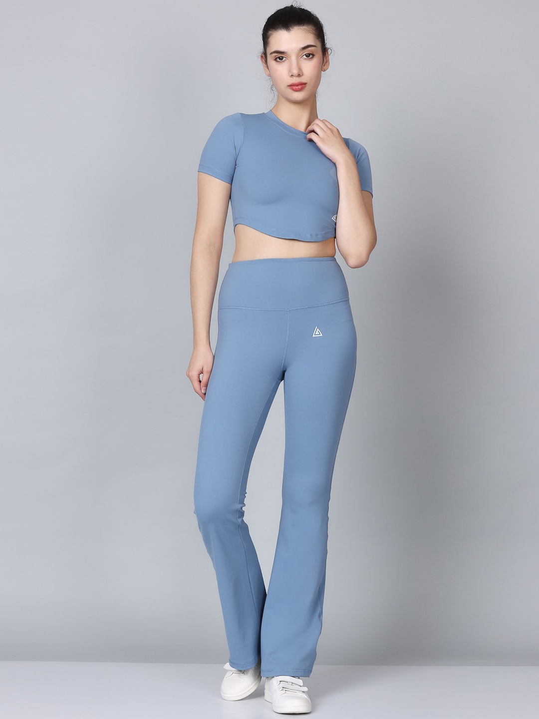

Aesthetic Bodies Round Neck Crop Top With Tights, Blue