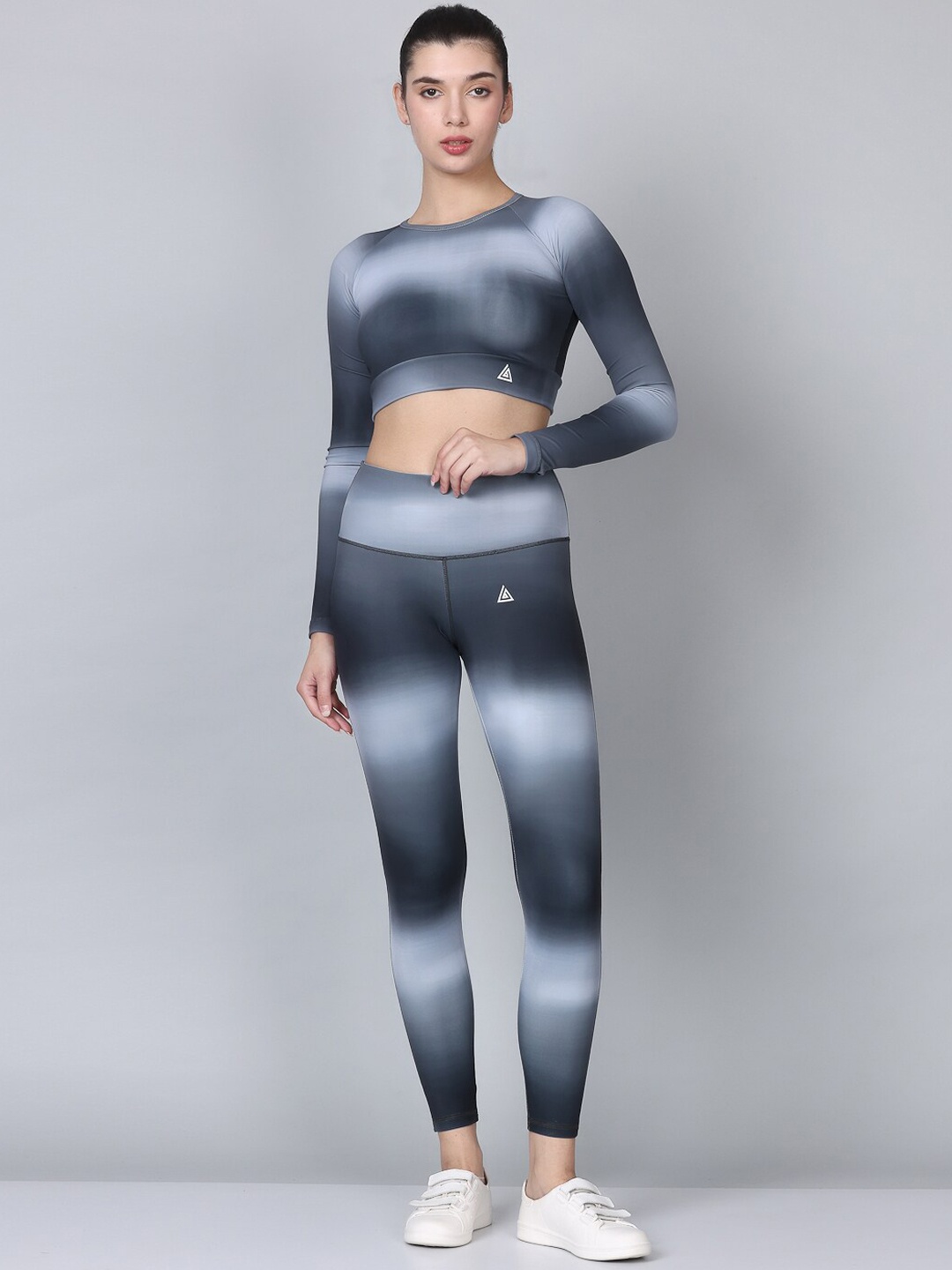 

Aesthetic Bodies Abstract Printed Dry Fit Crop Top With Tights, Grey