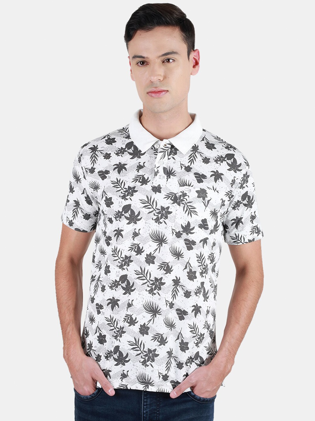 

Duke Floral Printed Polo Collar T-shirt, White