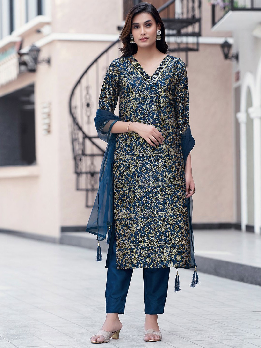 

KALINI Floral Printed V-Neck Straight Kurta with Trousers & Dupatta, Turquoise blue