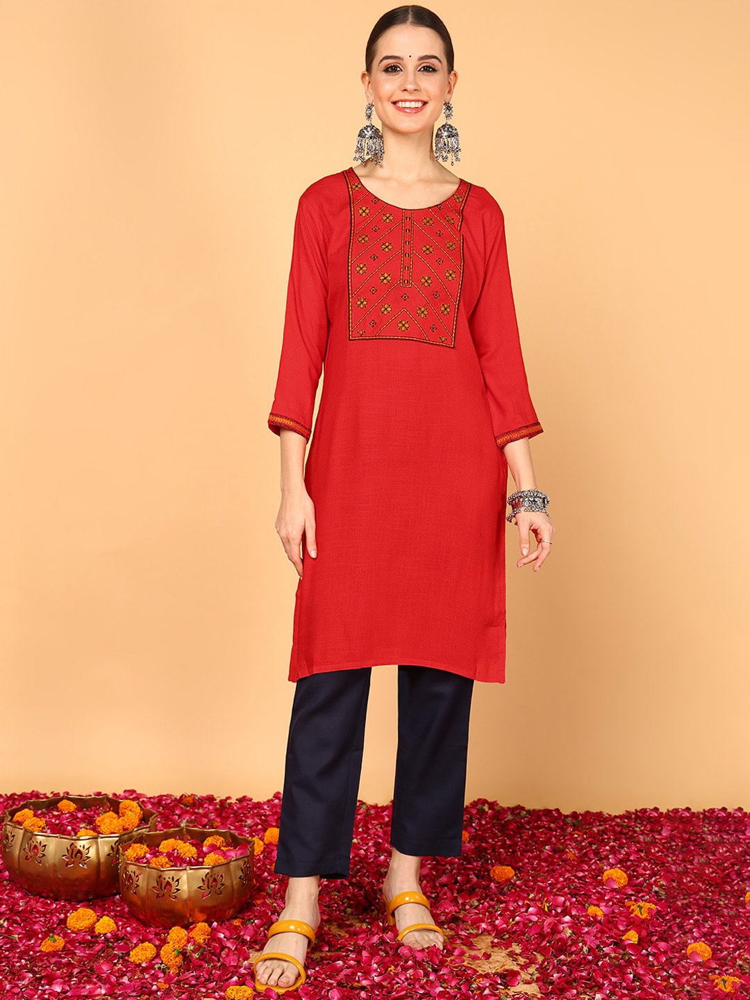 

AHIKA Ethnic Motifs Yoke Designed Round Neck Thread Work Cotton Straight Kurta, Red
