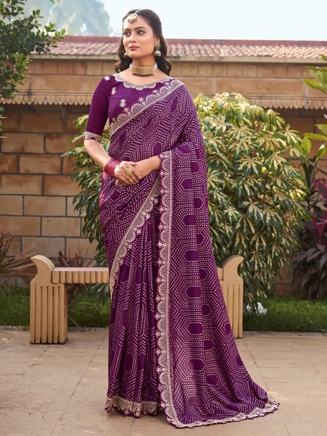 

Saree mall Bandhani Sequinned Saree, Purple