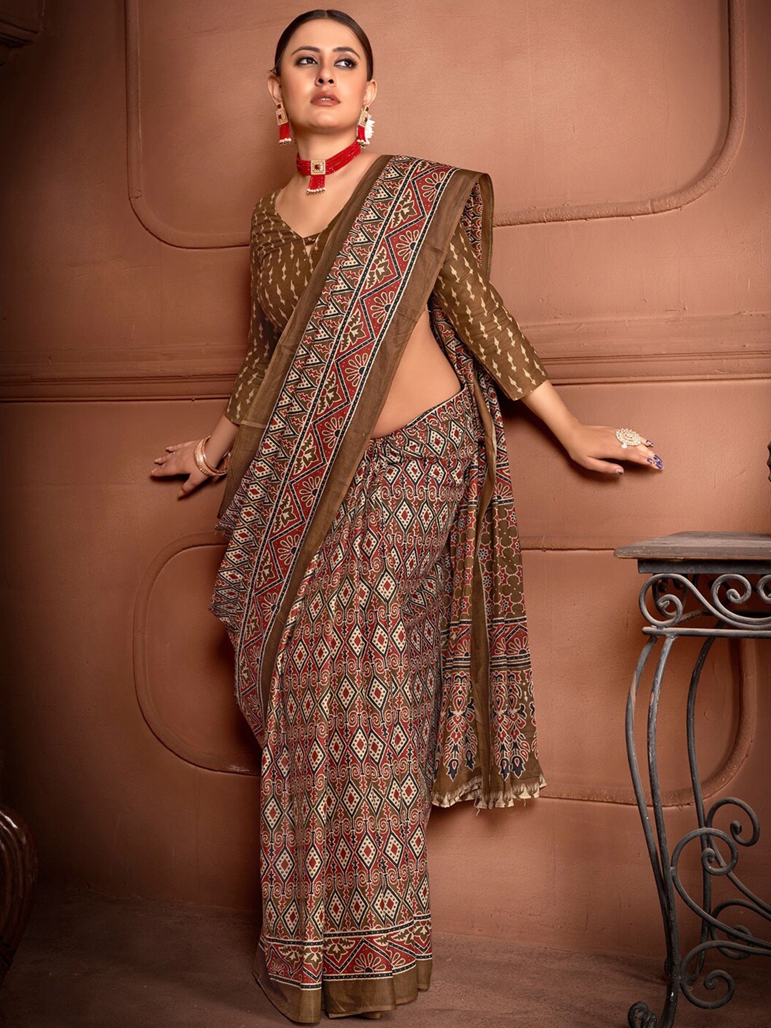 

KALINI Ethnic Motifs Printed Pure Cotton Saree, Brown