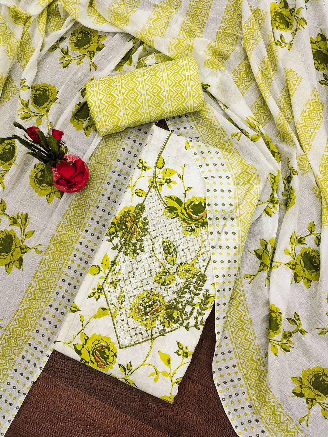 

LeeliPeeri Designer Floral Printed Unstitched Dress Material, White