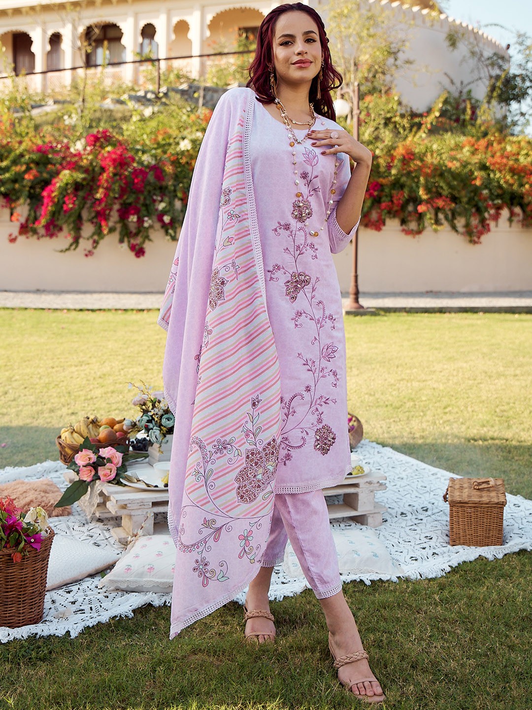 

Sangria Digital Printed Applique Work Round-Neck Straight Kurta With Trousers & Dupatta, Pink