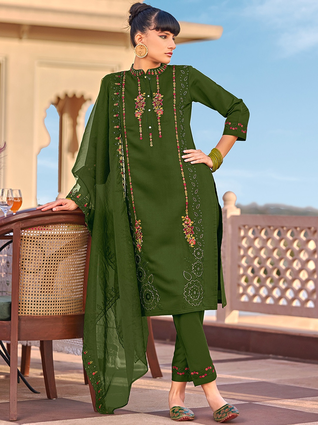 

Sangria Floral Embroidered Mandarin Collar Straight Kurta With Trousers & Dupatta, Green