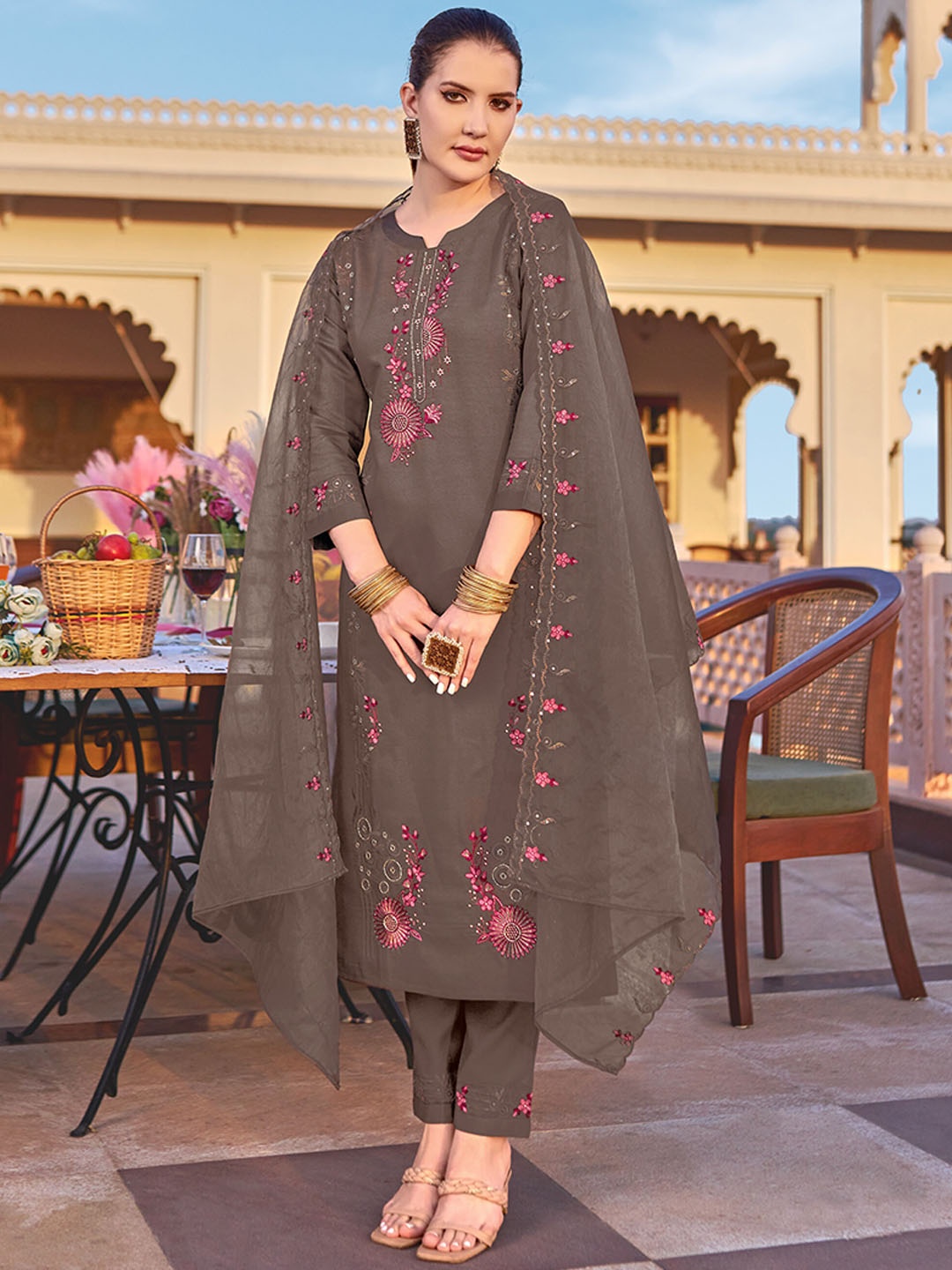 

Sangria Floral Embroidered Round Neck Straight Kurta With Trousers & Dupatta, Coffee brown