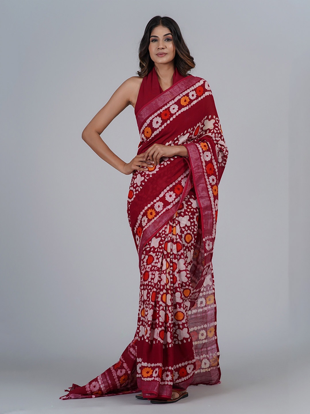 

Shivanya Handicrafts Pure Cotton Ethnic Motif Block Print Saree, Red