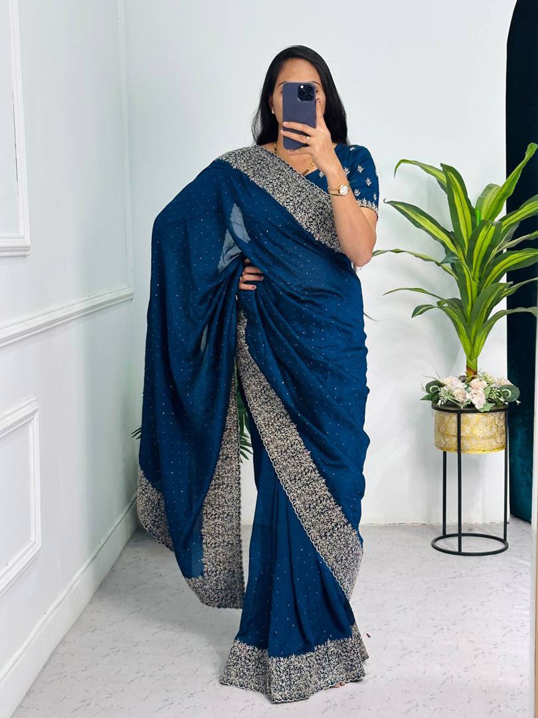 

Pionex Embellished Embroidered Saree, Navy blue