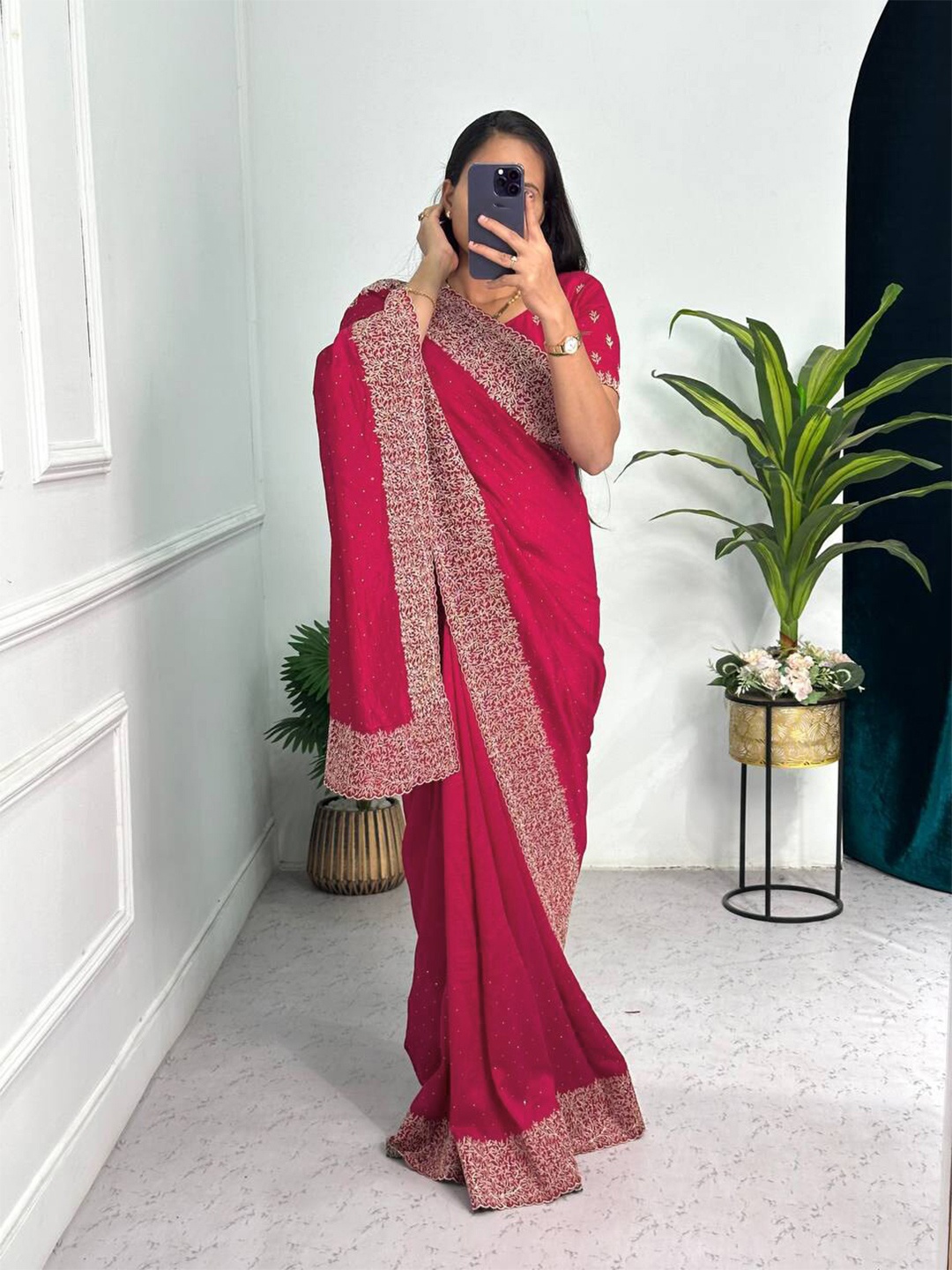 

Pionex Embellished Embroidered Saree, Pink