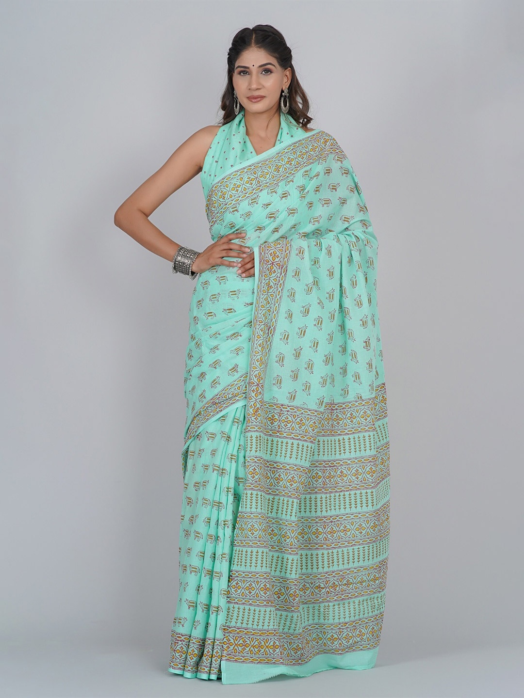 

Shivanya Handicrafts Pure Cotton Ethnic Motif Block Print Saree, Green