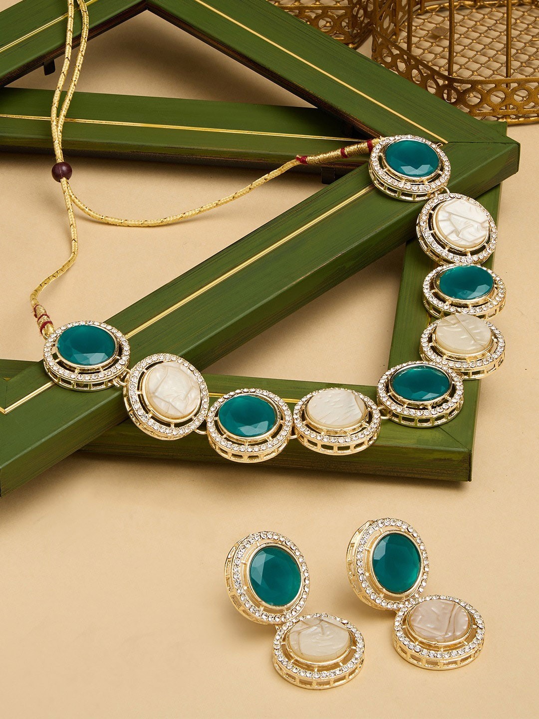 

AMI Gold-Plated Stone-Studded Mother of Pearls -Beaded Jewellery Set