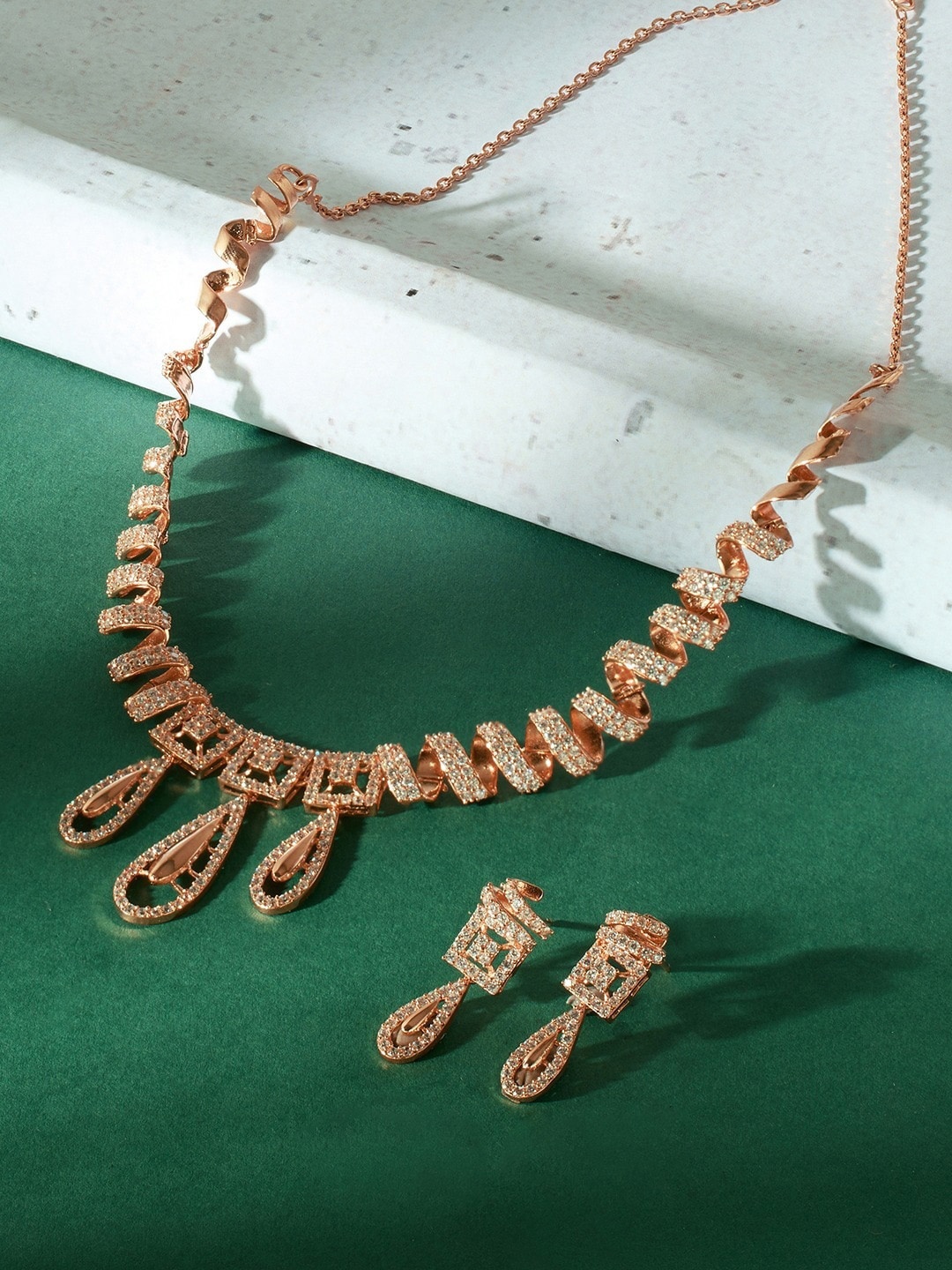 

AMI Rose Gold-Plated Cubic Zirconia Studded Necklace With Earrings