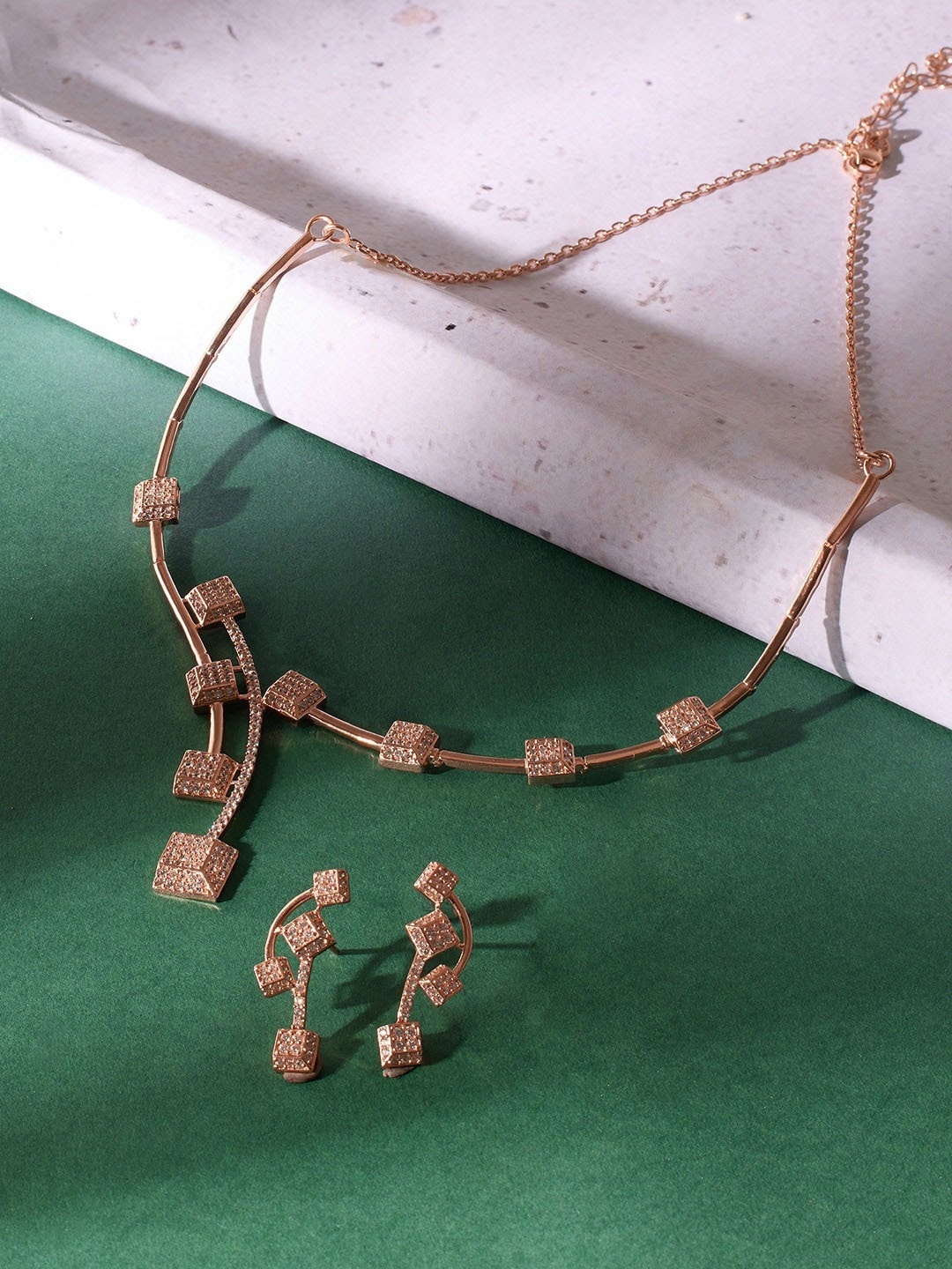 

AMI Rose Gold-Plated Cubic Zirconia Studded Necklace With Earrings