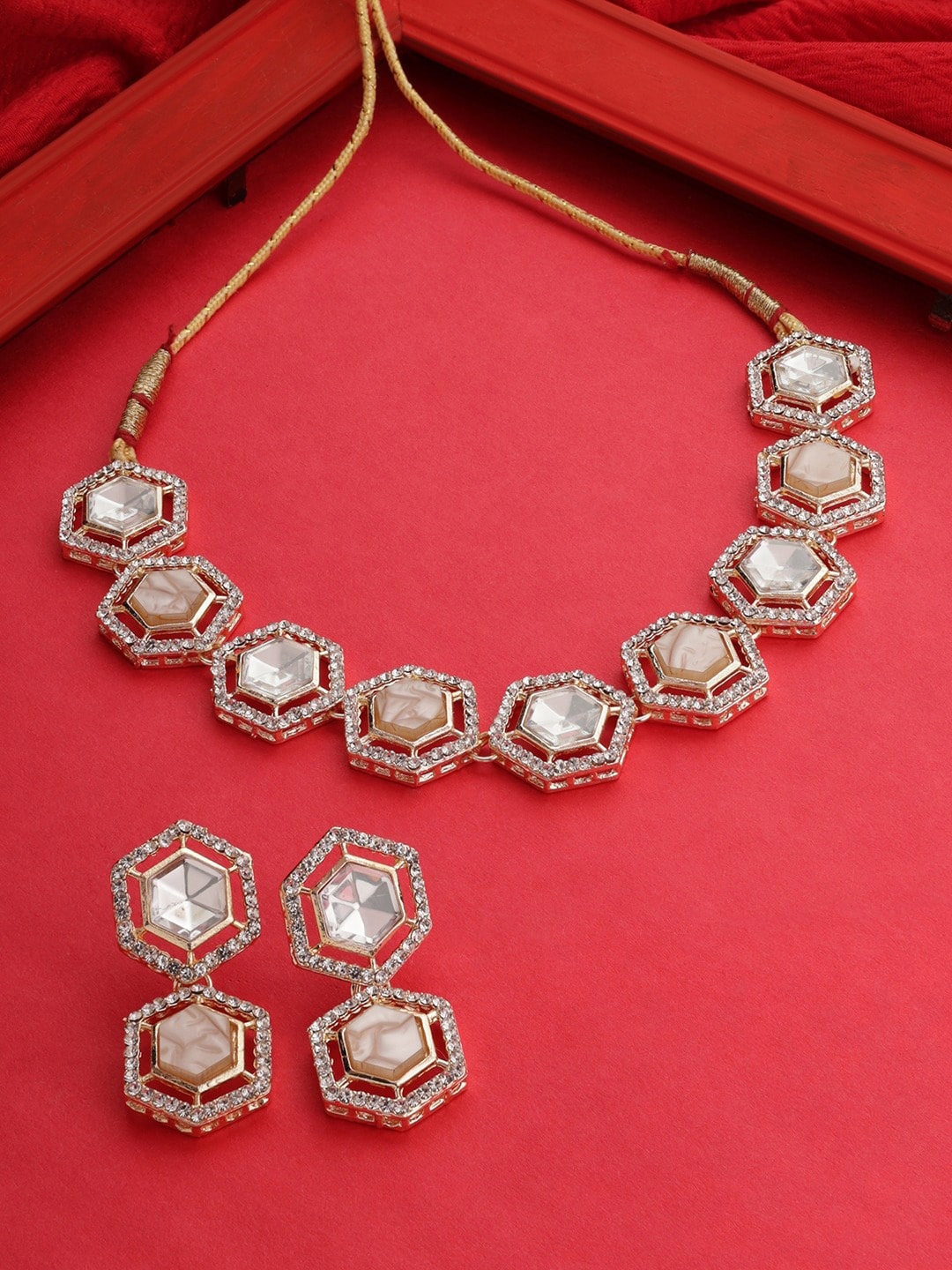 

AMI Gold-Plated Stone-Studded Jewellery Set