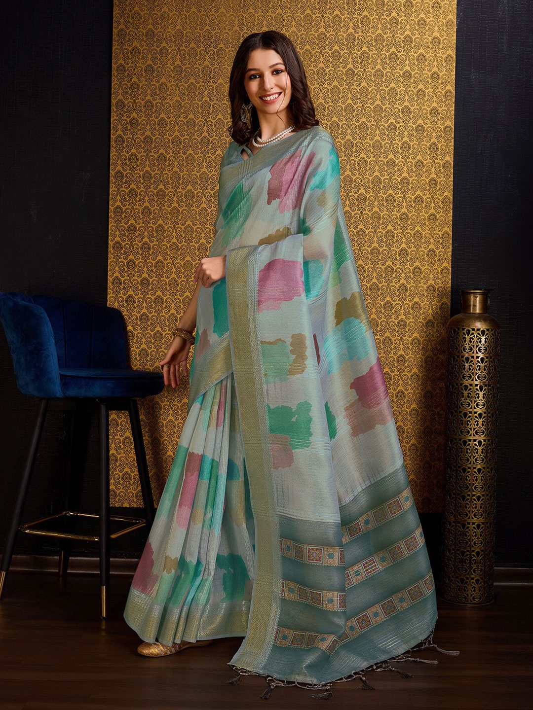 

Ishin Abstract Printed Zari Organza Saree, Grey