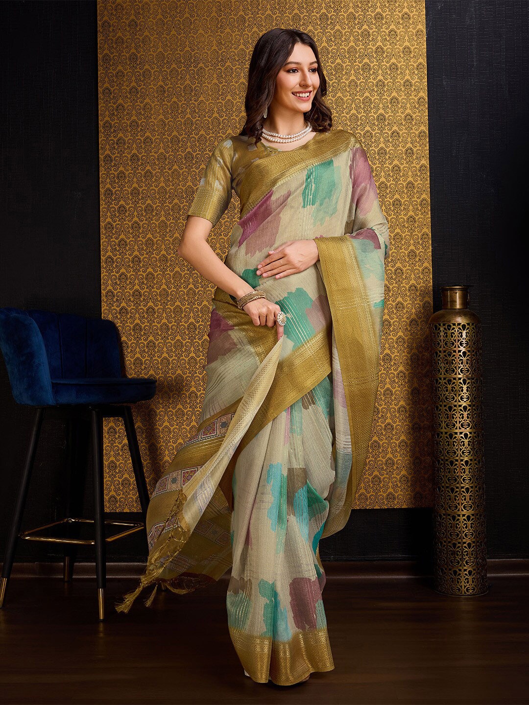 

Ishin Abstract Printed Zari Organza Saree, Beige