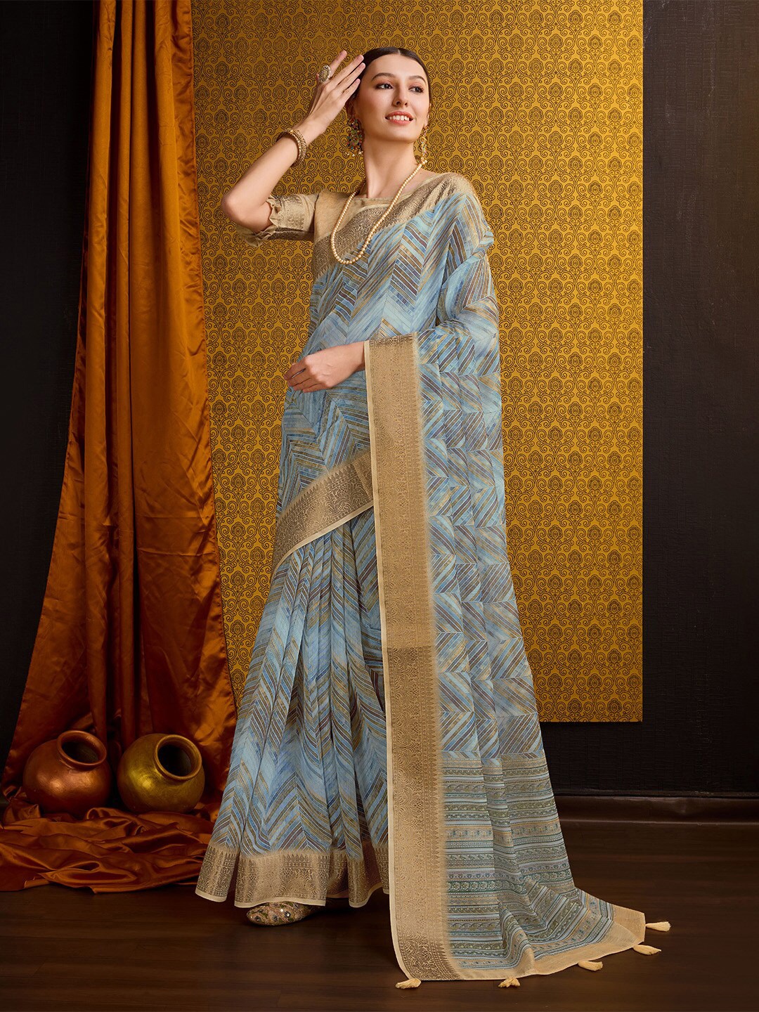 

Ishin Floral Printed Zari Saree, Blue