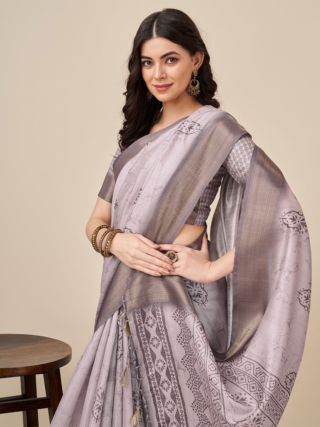

Ishin Floral Printed Woven Design Zari Saree, Purple