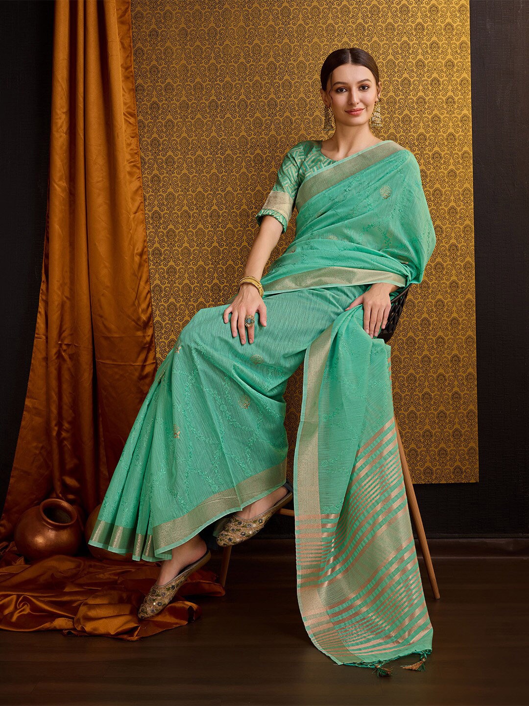 

Ishin Embellished Embroidered Zari Saree, Teal