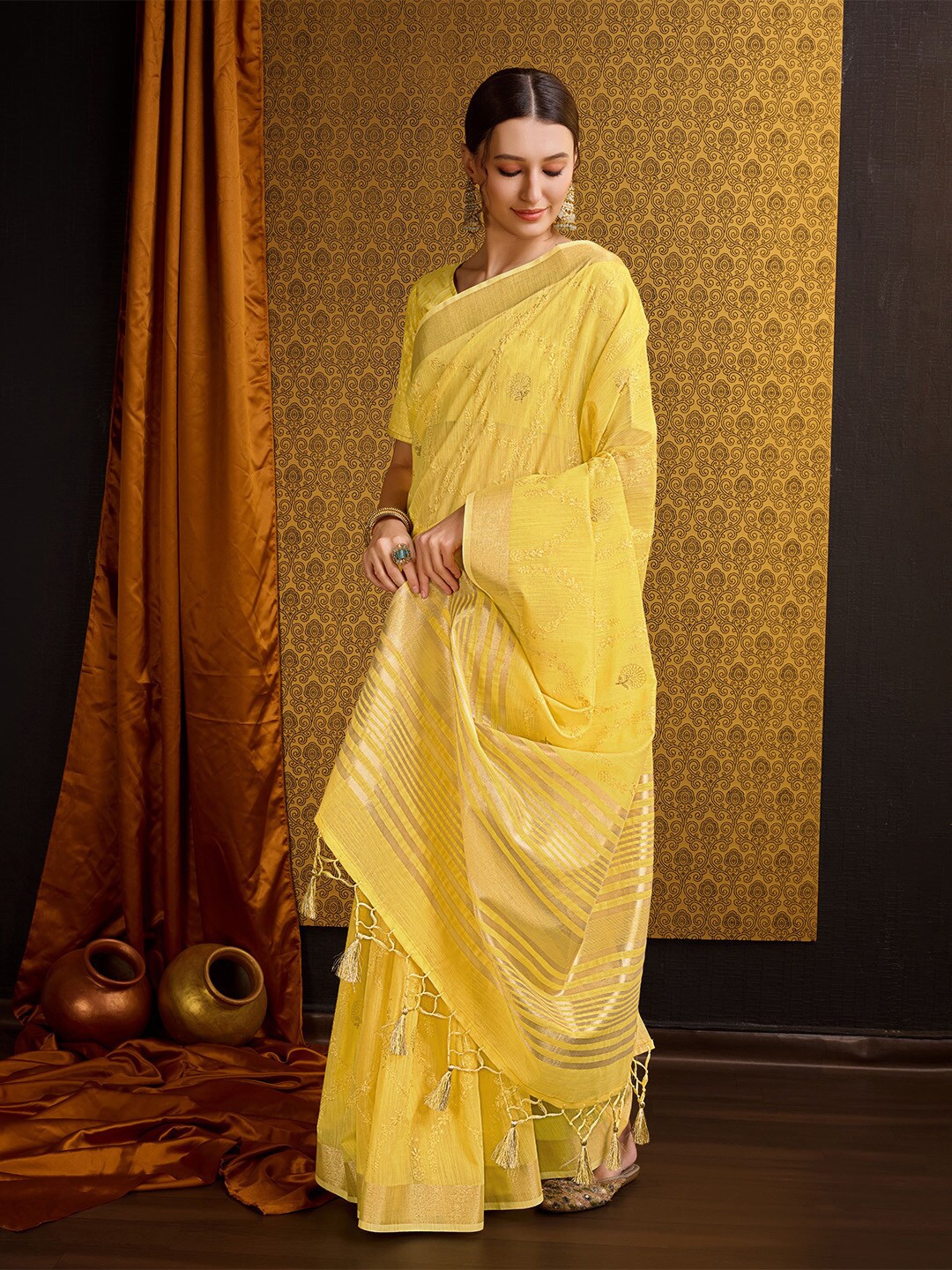 

Ishin Floral Embroidered Zari Saree, Yellow
