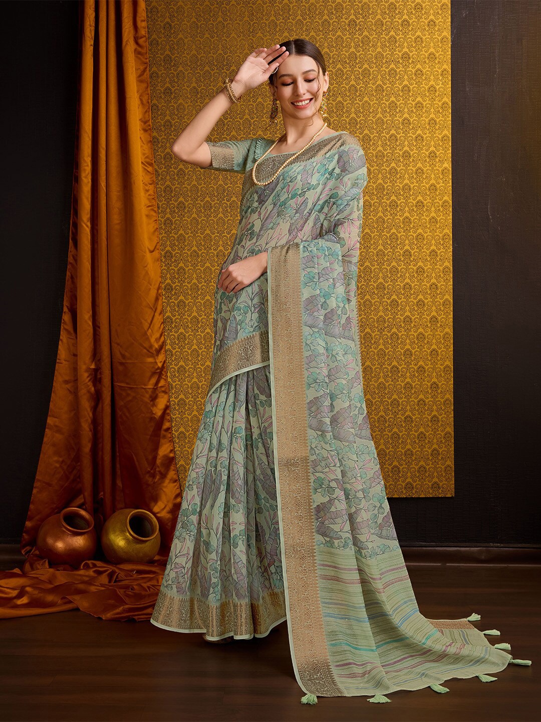 

Ishin Green Floral Printed Zari Saree