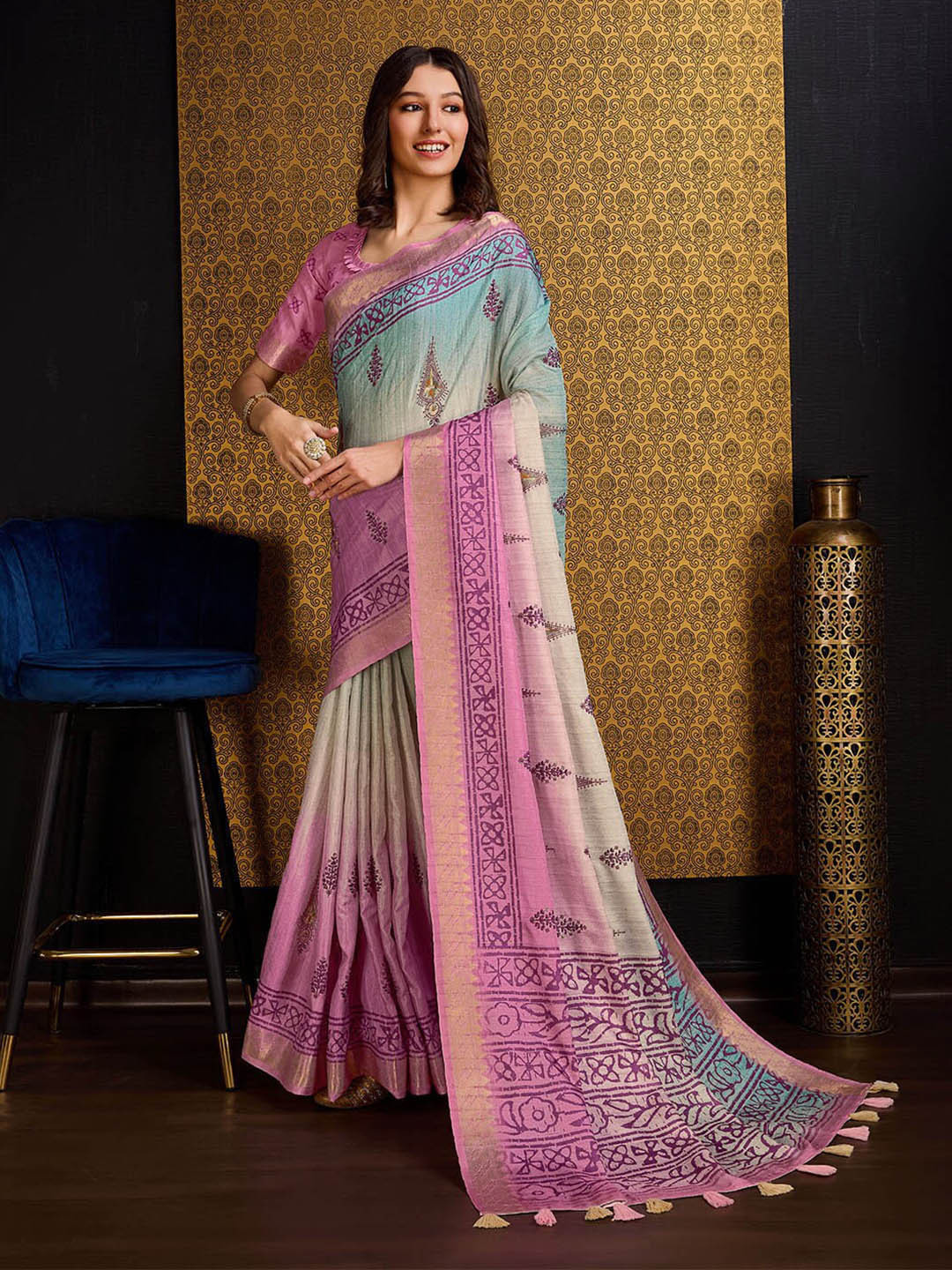

Ishin Pink Ethnic Motifs Printed Zari Saree