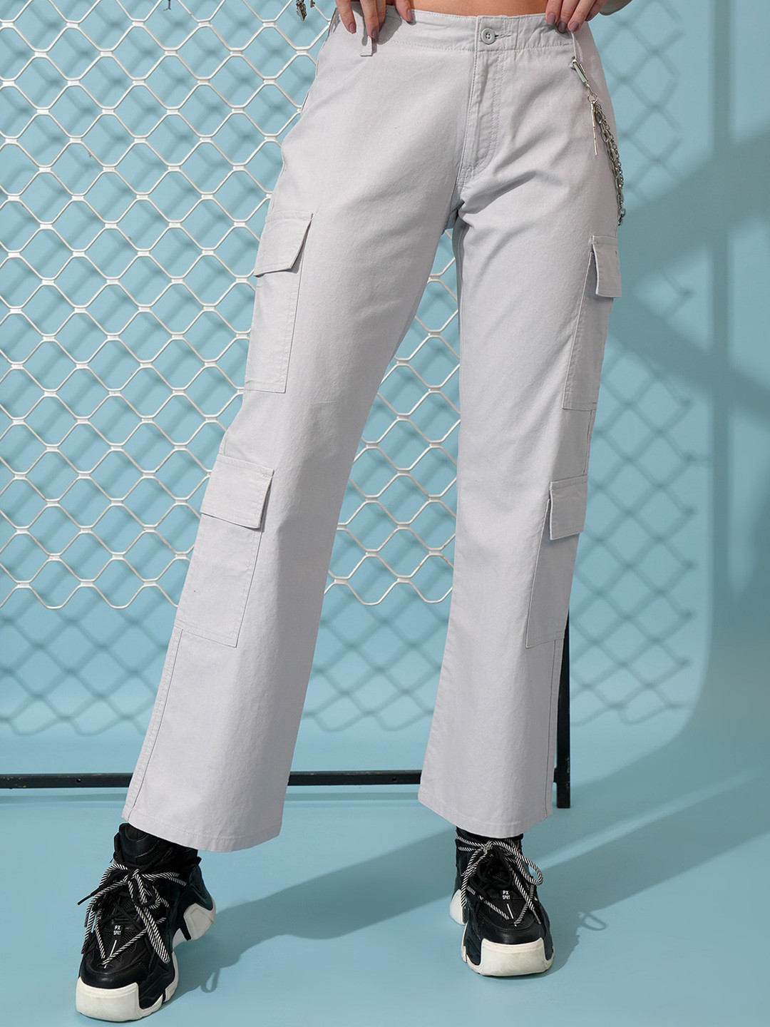

Tokyo Talkies Women Grey Straight Fit Mid-Rise Cotton Cargos
