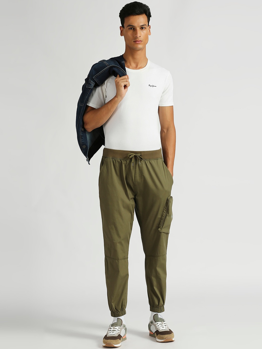 

Pepe Jeans Men Cotton Joggers, Green