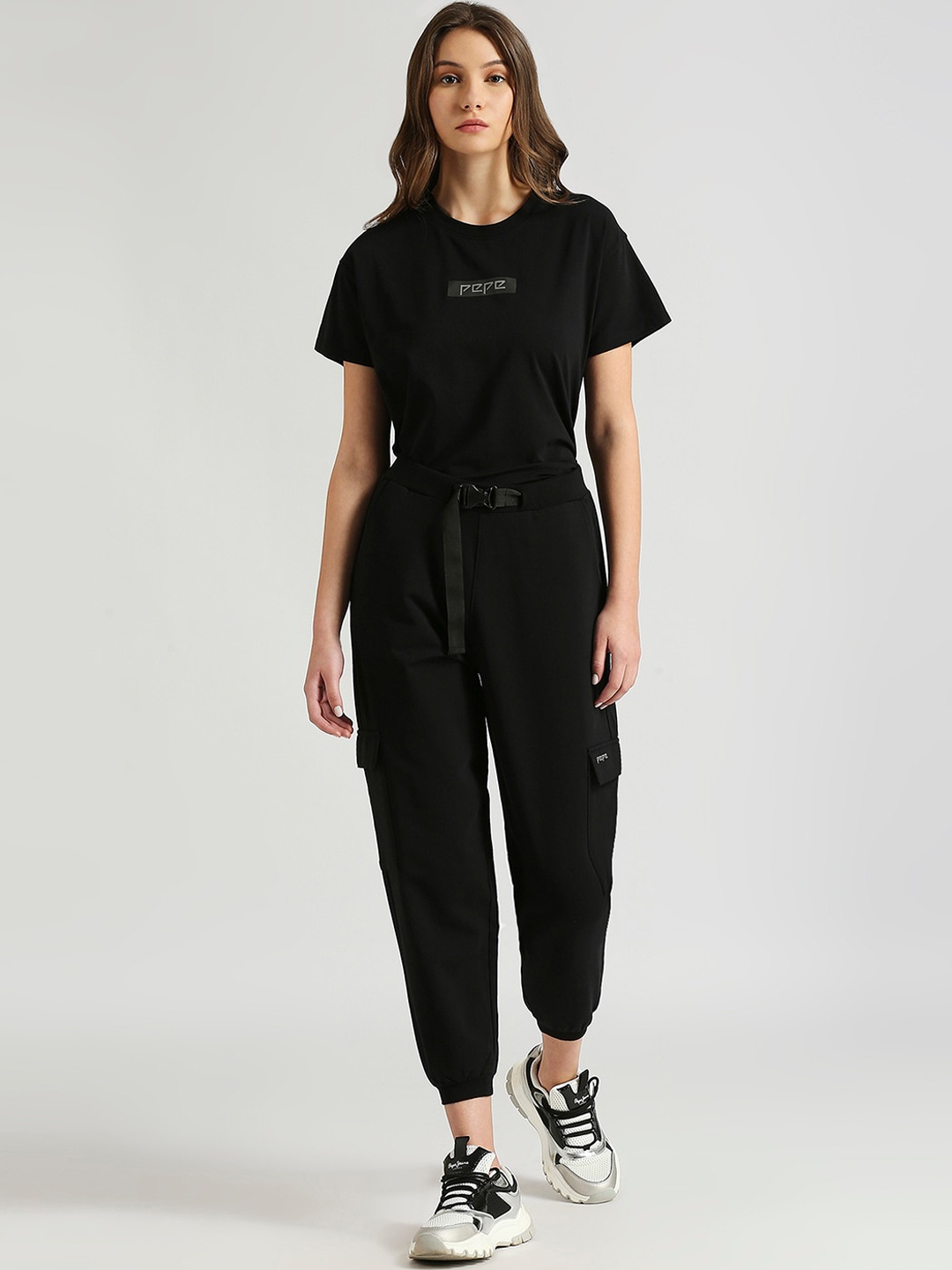 

Pepe Jeans Women Relaxed Fit Mid-Rise Cargo Joggers, Black