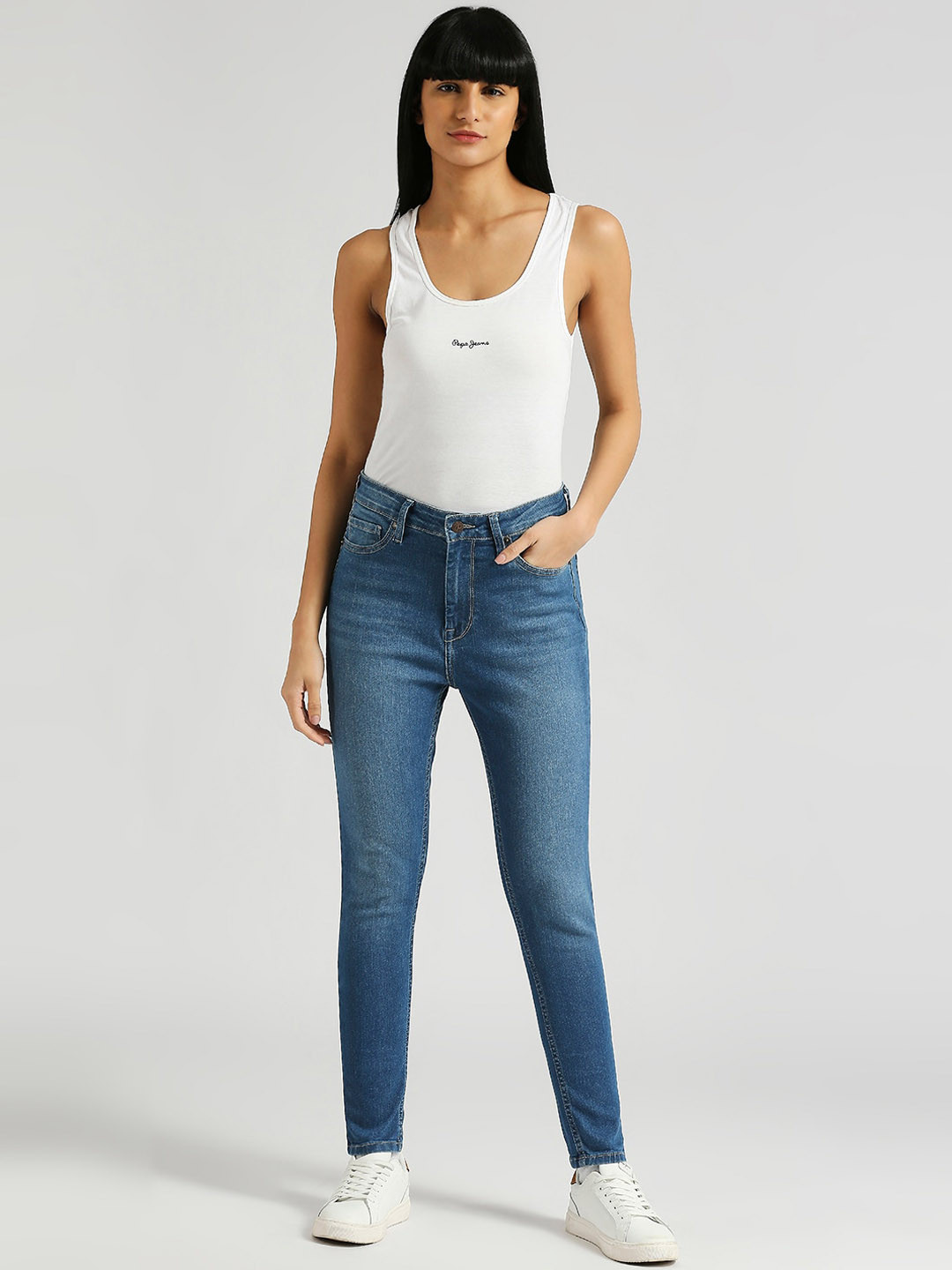 

Pepe Jeans Dino Women Skinny Fit High-Rise Clean Look Light Fade Stretchable Jeans, Blue