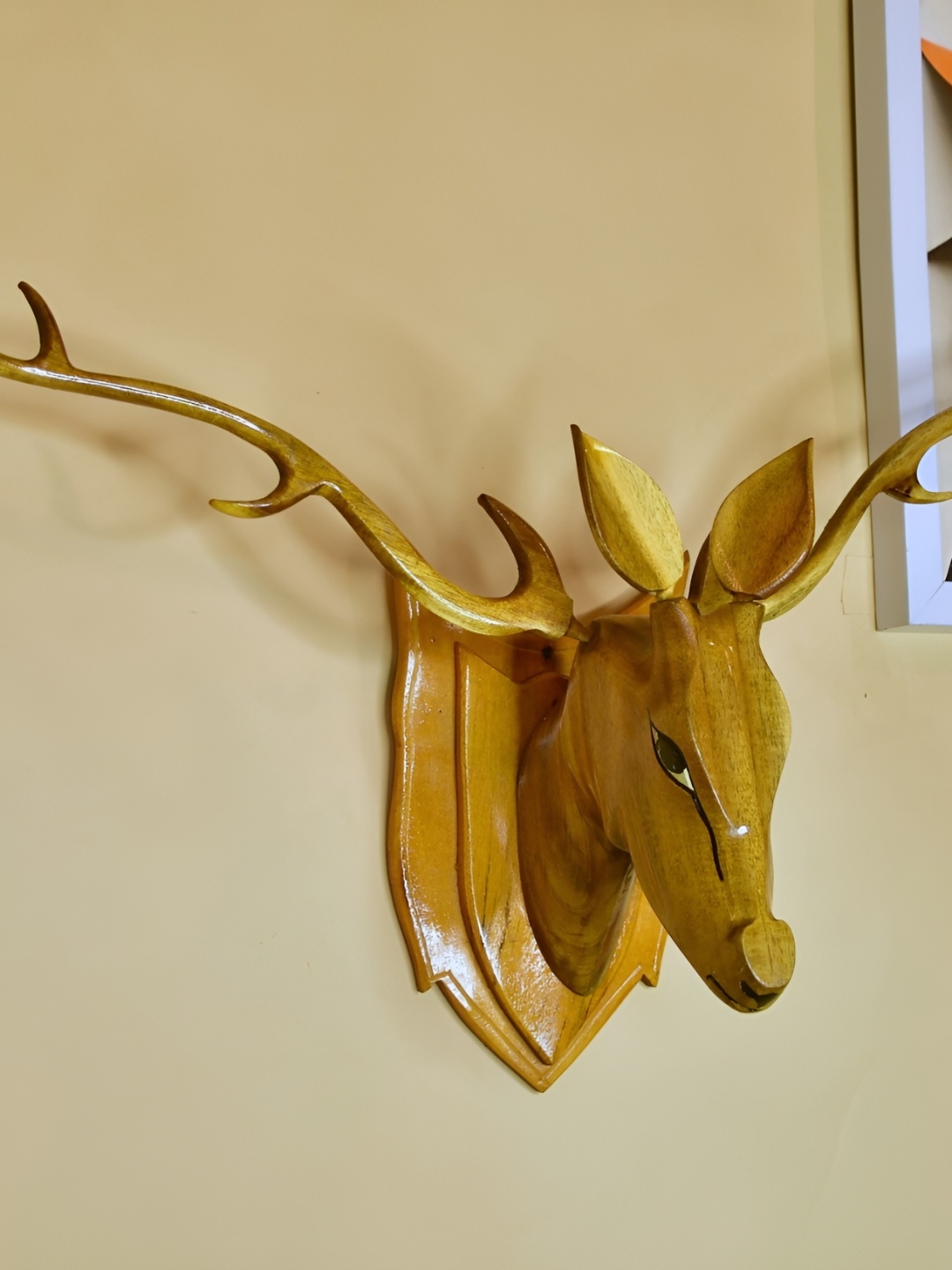 

SOWPEACE Brown Wooden Deer Head Big Wall Decor