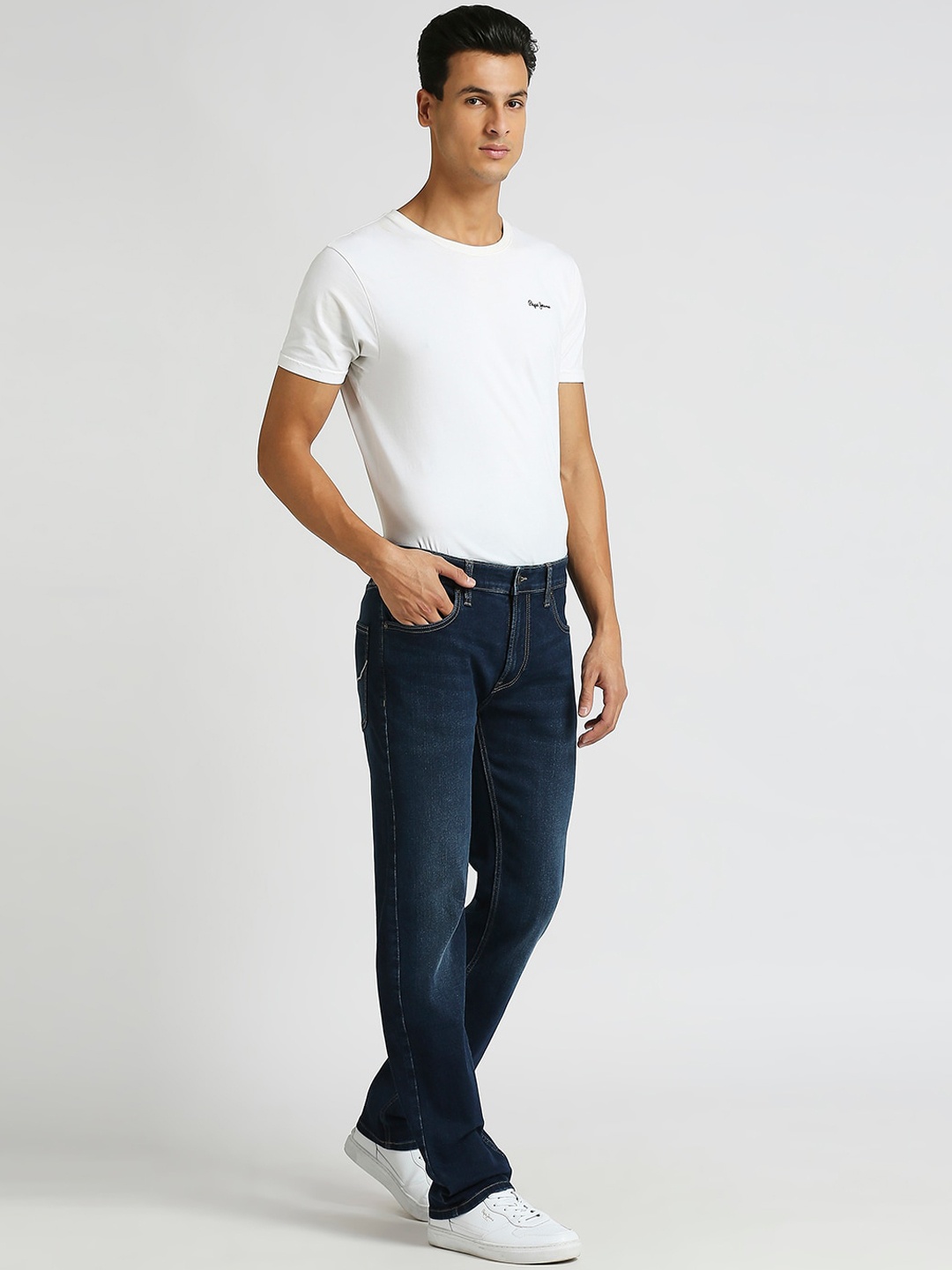 

Pepe Jeans Men Holborne Mid-Rise Dark Shade Light Fade Clean Look Stretchable Jeans, Navy blue