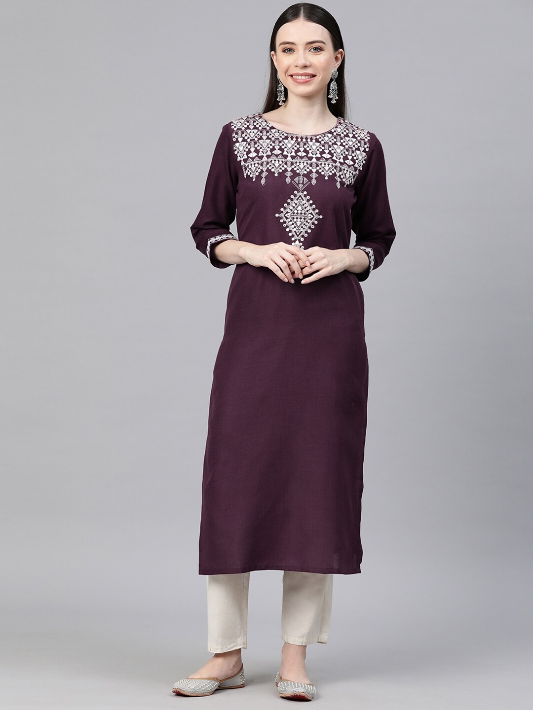 

Cottinfab Geometric Embroidered Mirror Work Straight Kurta, Burgundy