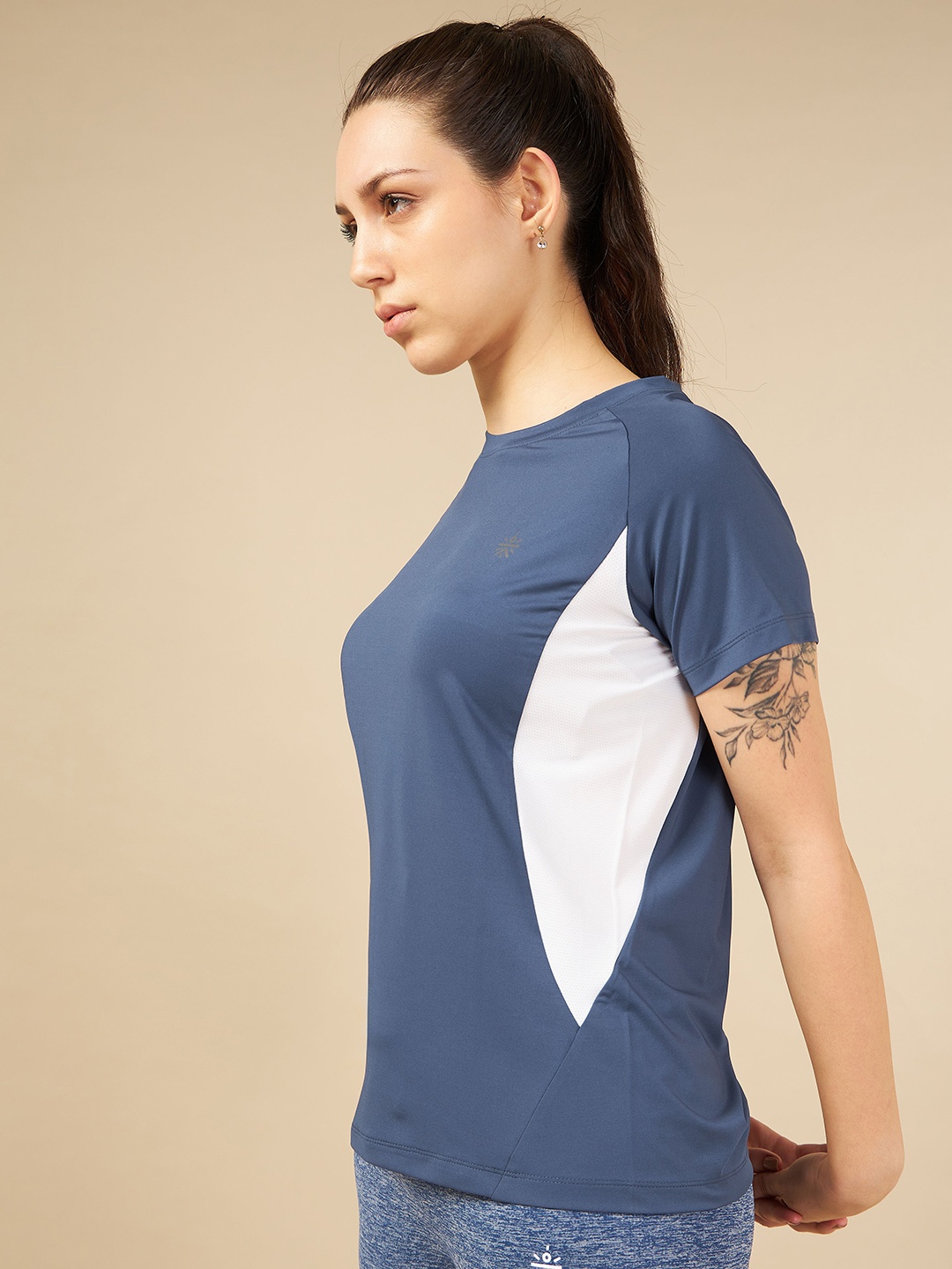 

CULT Colourblocked Round Neck Raglan Sleeves T-shirt, Blue