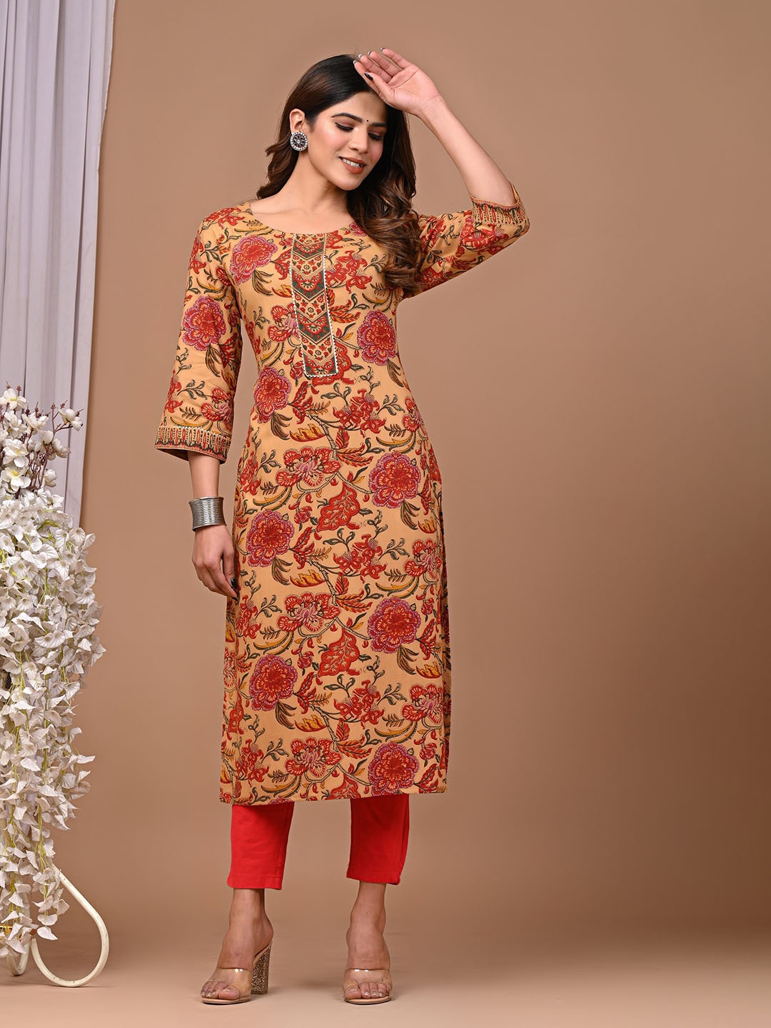 

Rimeline Floral Printed Round Neck Straight Kurta, Brown