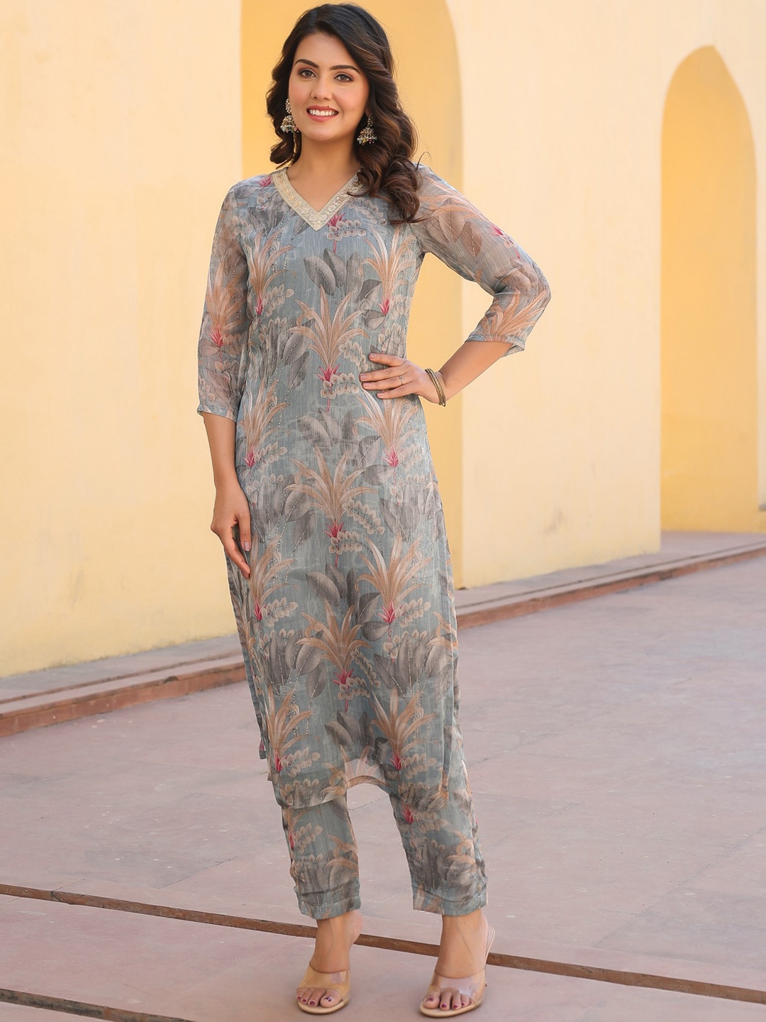 

KALINI Floral Printed V-Neck Sequinned Regular Kurta with Trousers, Grey