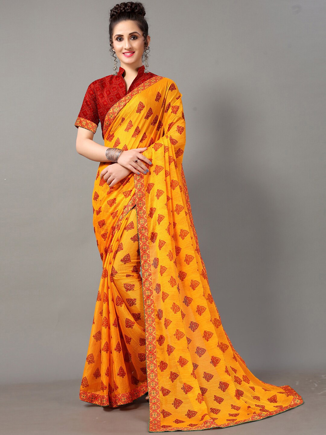 

Shaily Ethnic Motifs Printed Saree, Yellow