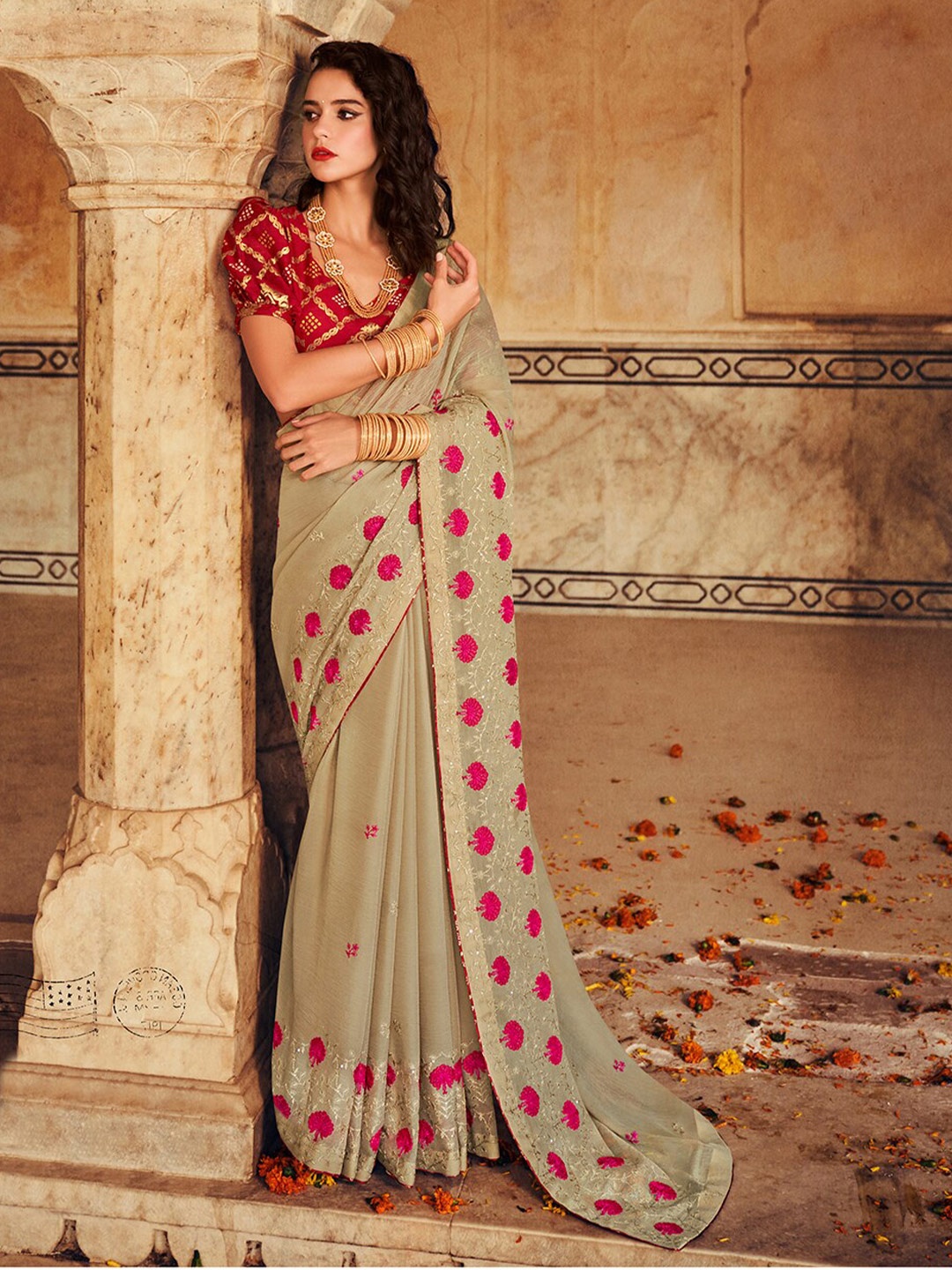 

Shaily Floral Embroidered Zari Pure Chiffon Saree, Beige